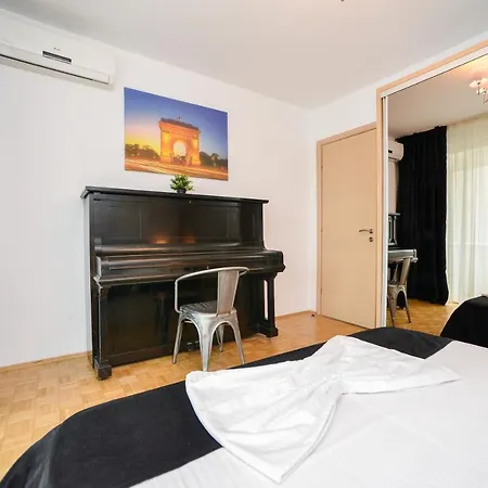 Park Apartment-cismigiu Garden *